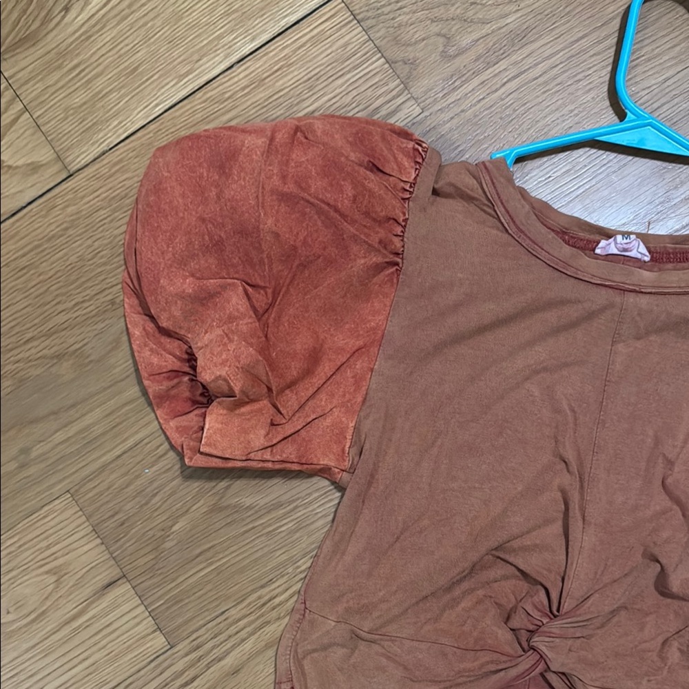 POL Rust Puff Sleeve Crop Top - Picture 2 of 6